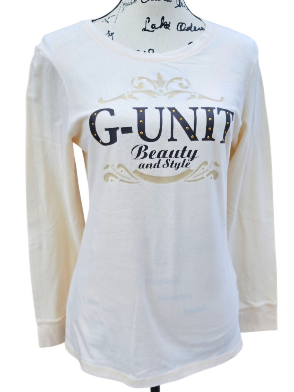G-UNIT Women's Cream Long Sleeve Graphic Tee - Picture 2 of 8